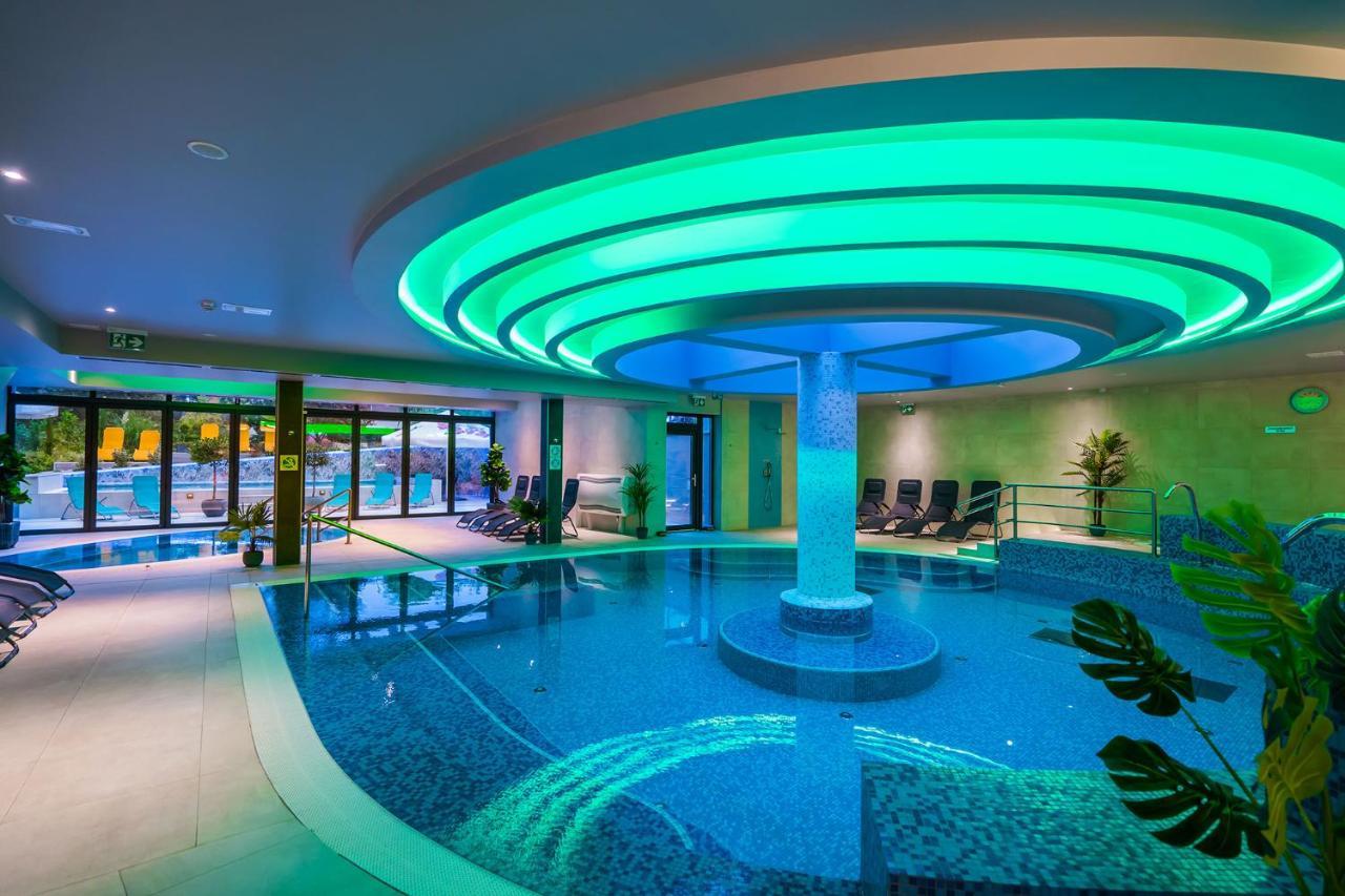 Sungarden Wellness & Family Hotel Шиофок Экстерьер фото